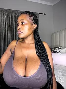 Freechat Bustygoddess32 on StripChat