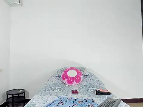 caamii_foxx — fart