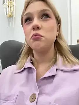 CaitlinSugar — spit on boobs