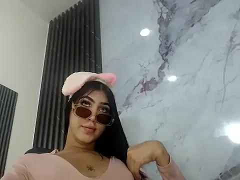 CamelyHott — hi baby I want you to make me happy