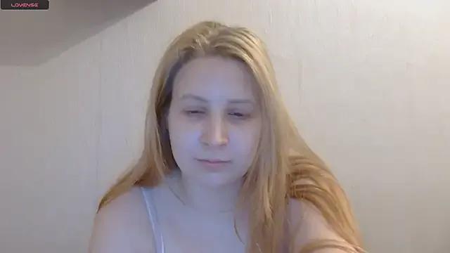 CamillaMachak — massage my tits