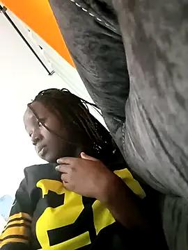 StripChat carenic is Freechat carenic — crazzy cumshow