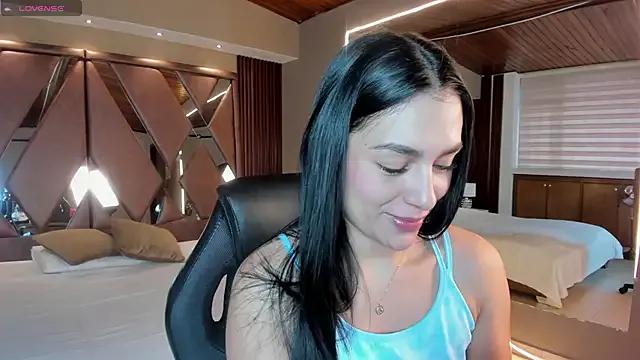 Freechat carina_rossi on StripChat