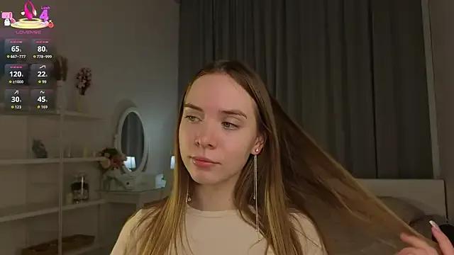 CarollSmithh — Deep Eyes close to cam + Lick Finger