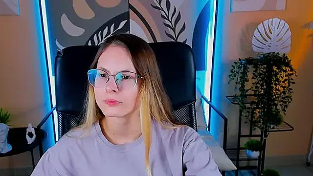 Carrie_Rose — Make me happy