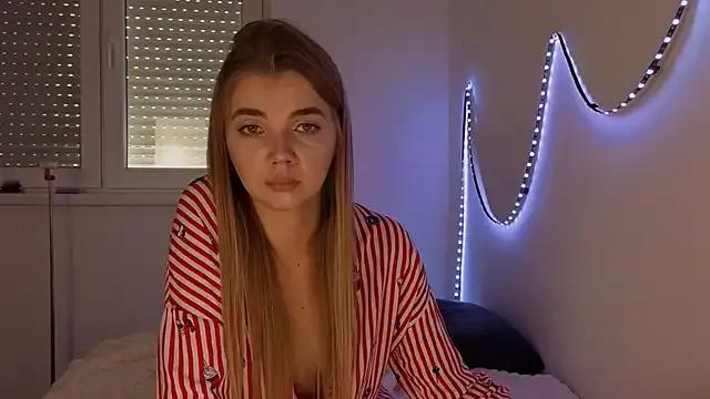 Freechat CarrieBradshaww on StripChat