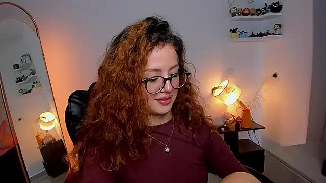 Freechat Cassandra_Caiin on StripChat