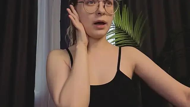 Freechat CassieCool on StripChat