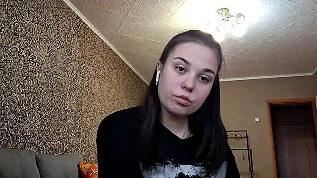 Catty_Mallers — take off jaket