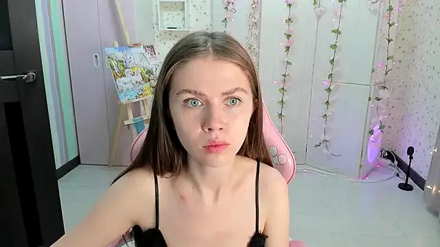 Chanel_Oberliens — hand bra +glitter