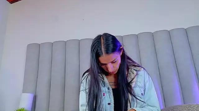 Freechat ChanelAdamss_ on StripChat