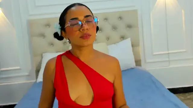 charlotte_dante212 — Masturbation in missionary position