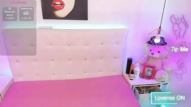 Freechat chel_18 on StripChat