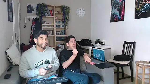 Chicos_defiesta on StripChat 