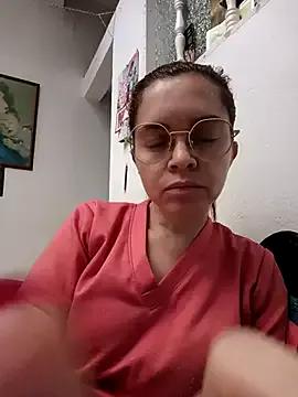 chiquitahot69 — Play with my tist and put oil