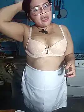 Freechat Chizuqui25 on StripChat