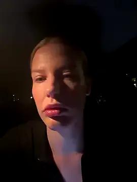 Chloemillerrxx — Private on StripChat
