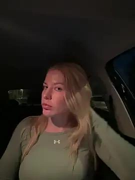 Chloemillerrxx — Shower