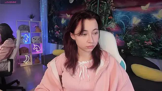 Freechat ClaraParks on StripChat