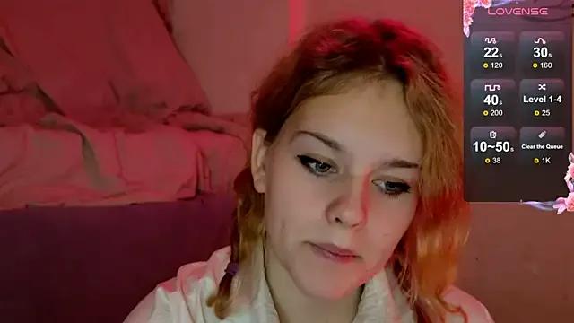 CleoVixes — Flash tits