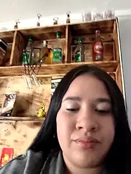 Cloe_27 — I bathe my tits in beer