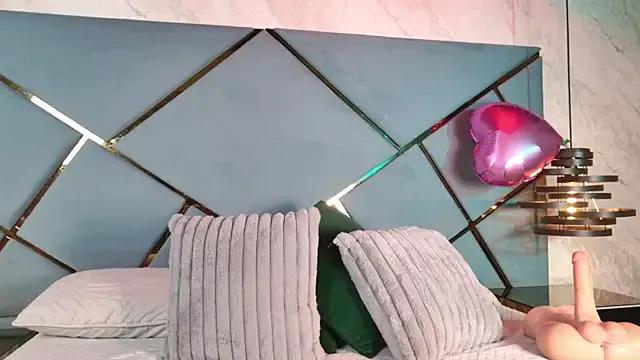 Cloe_sm — Freechat on StripChat