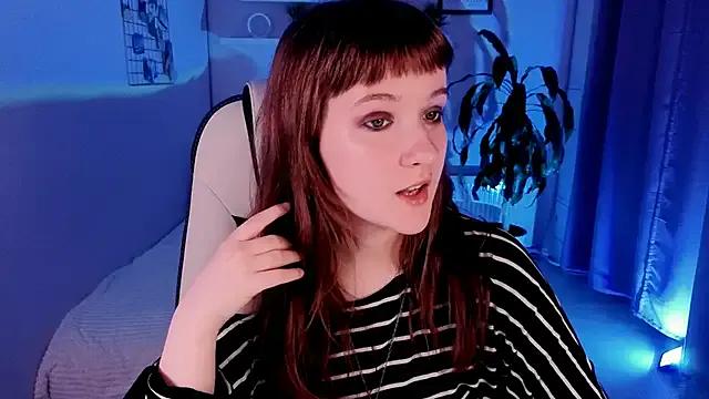 Clover_red — Freechat on StripChat
