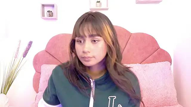 Conejita_420 — SLOW STRIPTEASE + SHOW BODY (closeup)