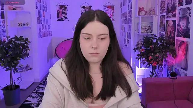 Freechat CoralineKeyns on StripChat