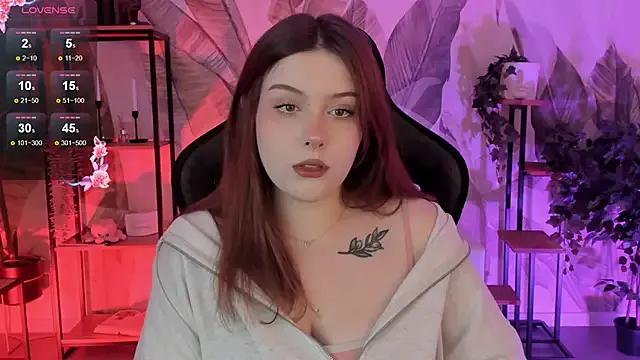 Freechat CoralineKeyns on StripChat