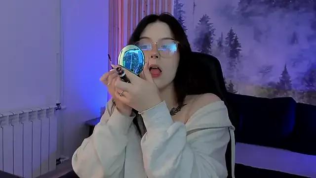 Freechat CoralineKeyns on StripChat