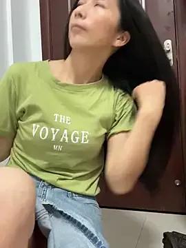Freechat crhong666 on StripChat