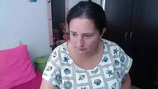 Freechat CristialJones_ on StripChat