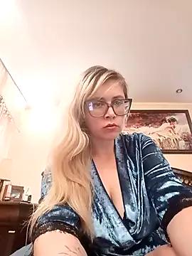 StripChat Crystal00Girl is Private Crystal00Girl β