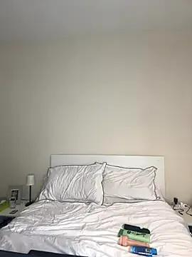Curvy_Kimberley-x — Towel off and full body moisturise 
