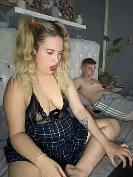 curvymilf2000 — Finger my self