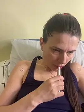 Cute_Erika — show pussy