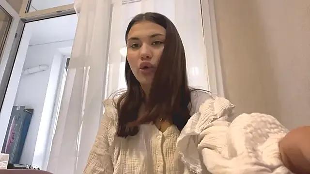 CuteMangoAlice — Make some funny faces