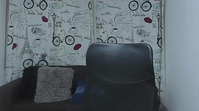 DanaaRey on StripChat 