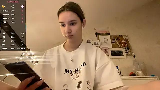 DanaCore on StripChat 