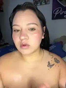 Freechat dannarossy_ on StripChat