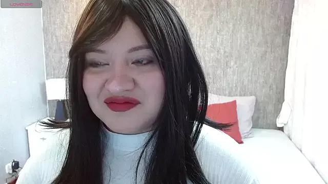 Freechat dannarossy_ on StripChat