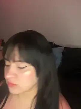 Freechat dannarossy_ on StripChat