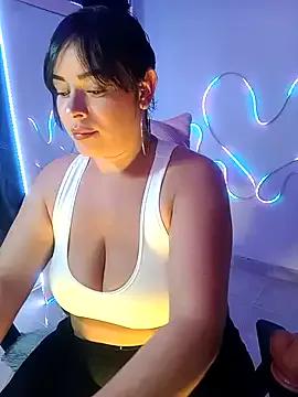 Danniela20 — RIDE DILDO BOUNCING TITS