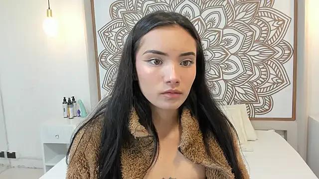 Daphne_Nicolle — Freechat on StripChat