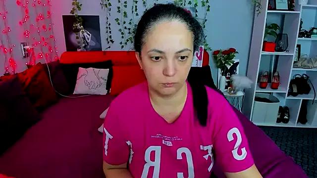 Freechat DarlingMilf on StripChat