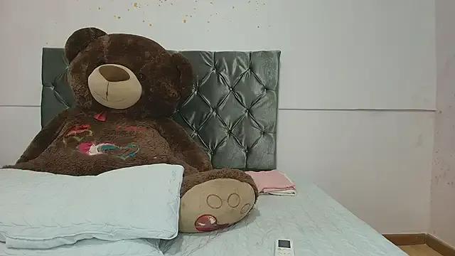 StripChat debora_ortiz is Freechat debora_ortiz — HEY SEXY DEVIL