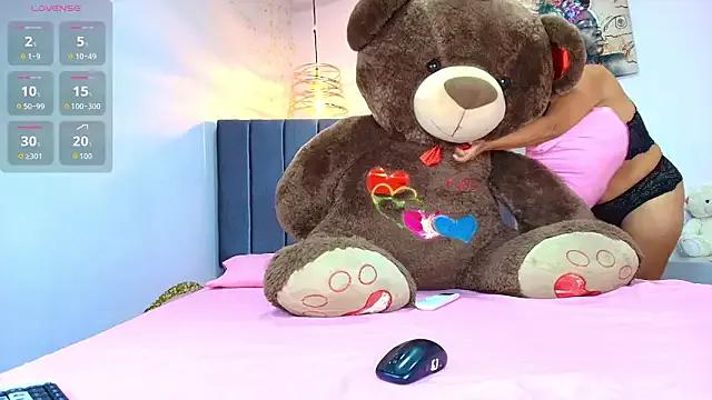 debora_ortiz — put ur dick inside ur pussy 