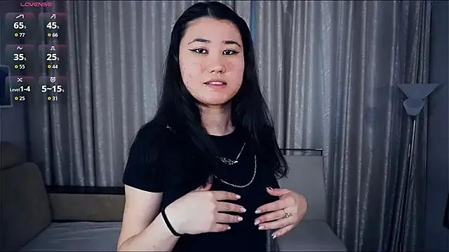 StripChat DebrahJungels is Freechat DebrahJungels — Shy tummy touches!