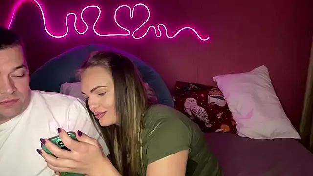 deeplookscouple — lick tits